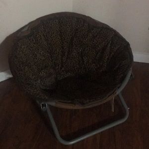 Cheetah saucer chair